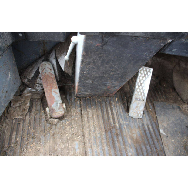 1989 O & K L25-43705295