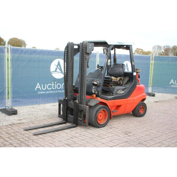2001 Linde H35T-03-43705337