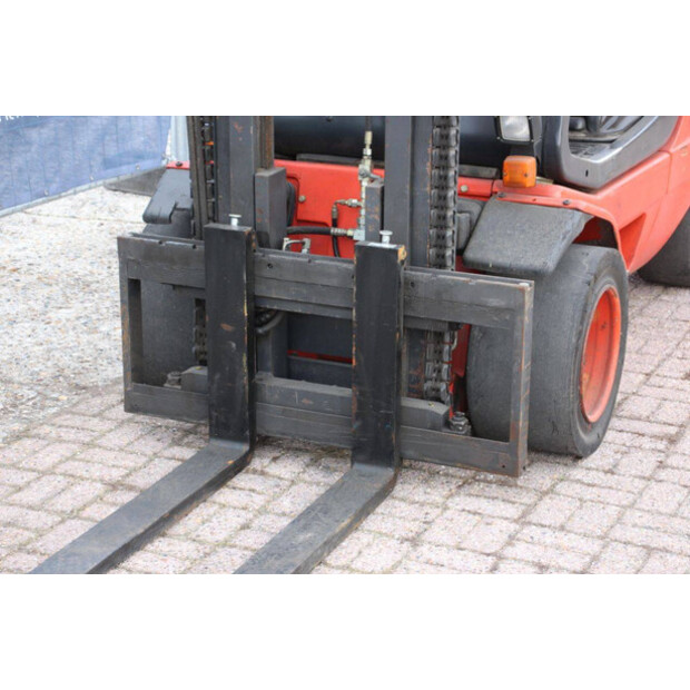 2001 Linde H35T-03-43705339