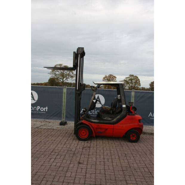 2001 Linde H35T-03-43705356