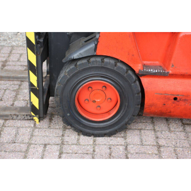 2005 Linde E30/03/600-43705425