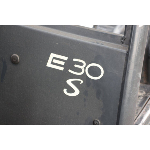 2005 Linde E30/03/600-43705430