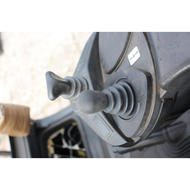 2005 Linde E30/03/600-43705450