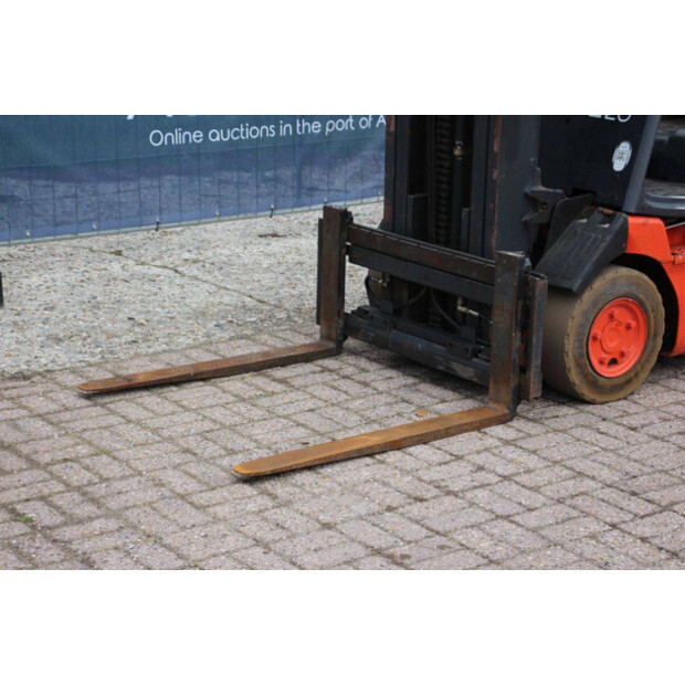 2006 Linde E20/02-43705520