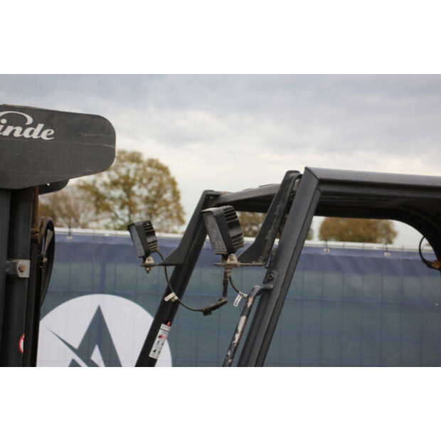 2006 Linde E20/02-43705530