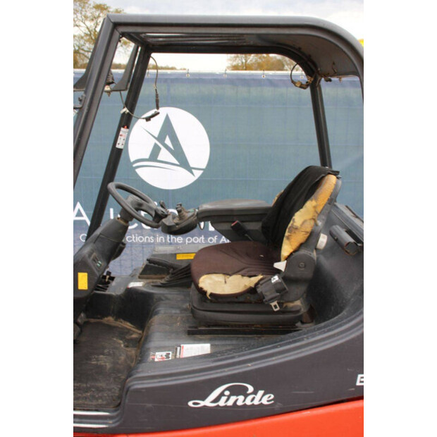 2006 Linde E20/02-43705537