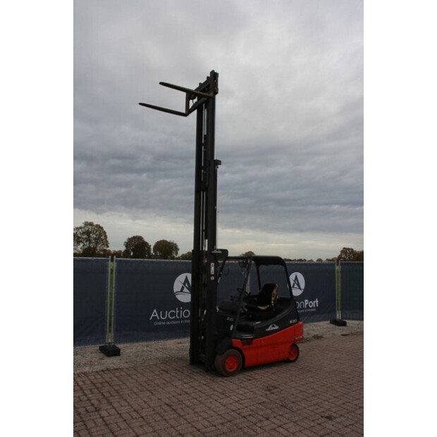 2006 Linde E20/02-43705544