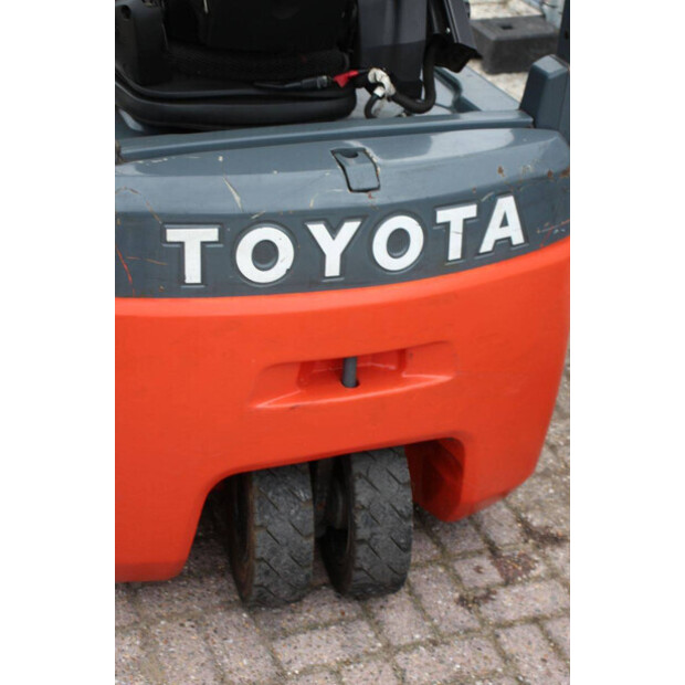 2018 تويوتا 8FBEK16T-43705851