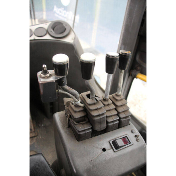 2010 KALMAR DCE 80-9-43705941