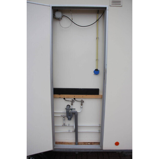 2013 أخرى VOGN-43706044