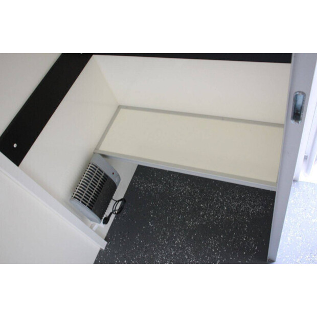 2013 أخرى VOGN-43706061