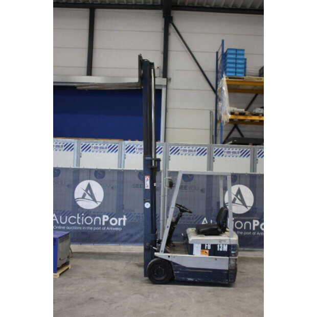 كوماتسو FB13M-2-43706337