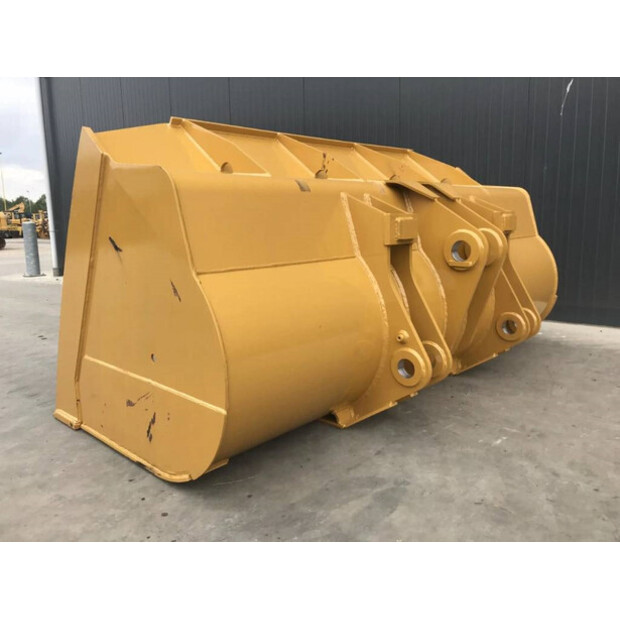 2025 Caterpillar 938M-43706372