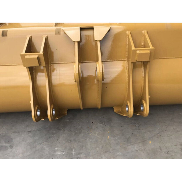 2025 Caterpillar 938M-43706374