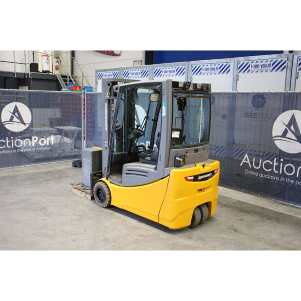 2017 Jungheinrich EFG220-43706481