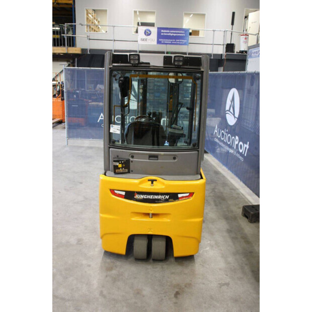 2017 Jungheinrich EFG220-43706482