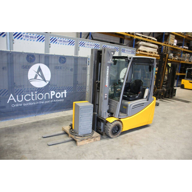 2017 Jungheinrich EFG220-43706486