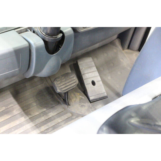 2017 Jungheinrich EFG220-43706501