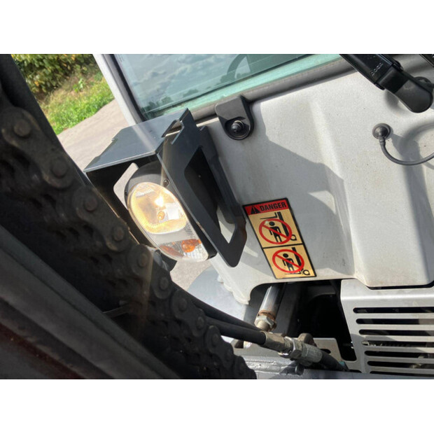 2019 Still RX70-40-43707339