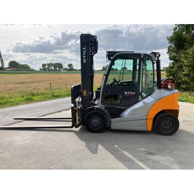 2019 Still RX70-40-43707368