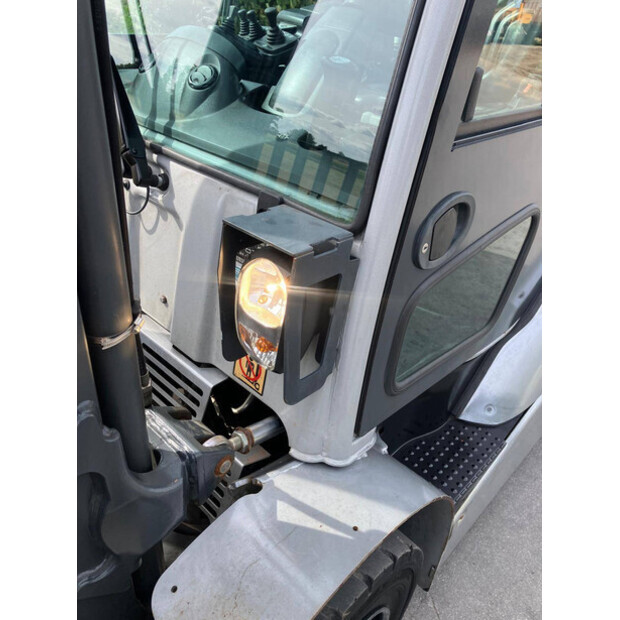 2019 Still RX70-40-43707371