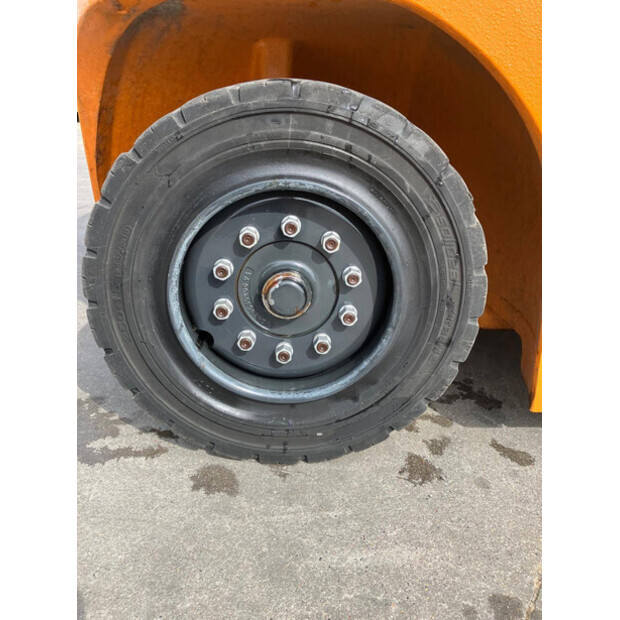 2019 Still RX70-40-43707383