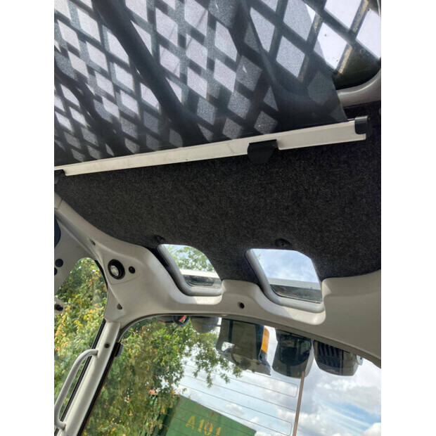 2019 Still RX70-40-43707397