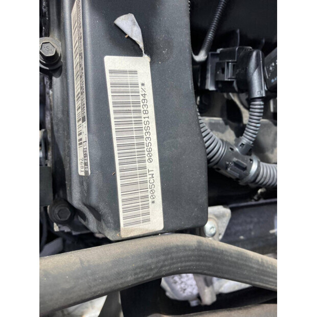 2019 Still RX70-40-43707405