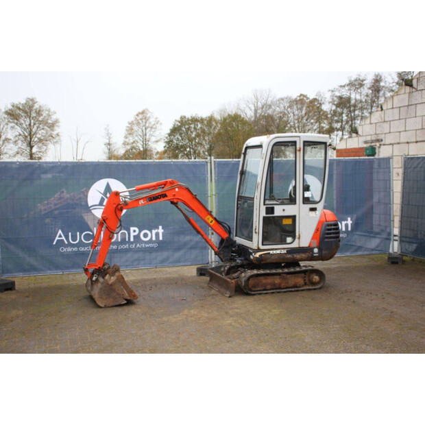 2004 كوبوتا KX36-2A-43707844