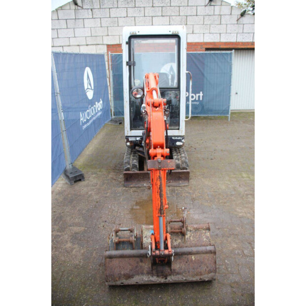 2004 كوبوتا KX36-2A-43707850