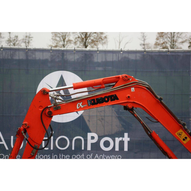 2004 كوبوتا KX36-2A-43707856