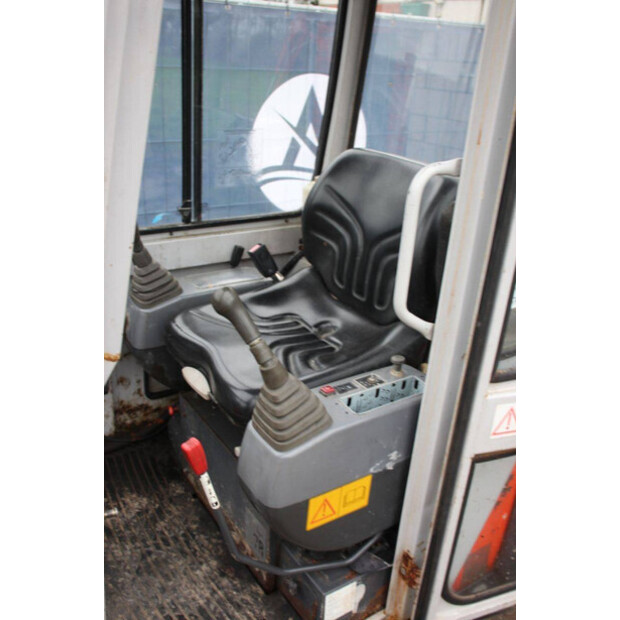 2004 كوبوتا KX36-2A-43707875