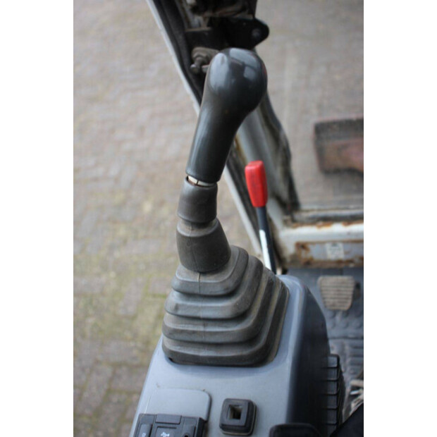 كوبوتا KX61-2-43708006