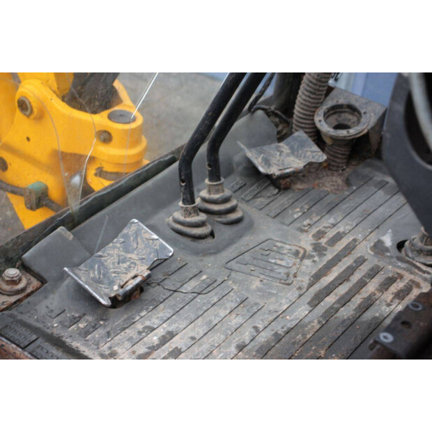 2006 JCB 8015-43708329