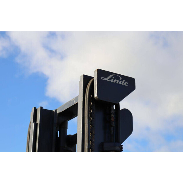 2018 ليندي E18PH-02-43708492