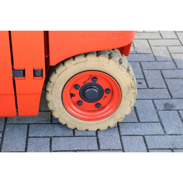 2018 ليندي E18PH-02-43708496