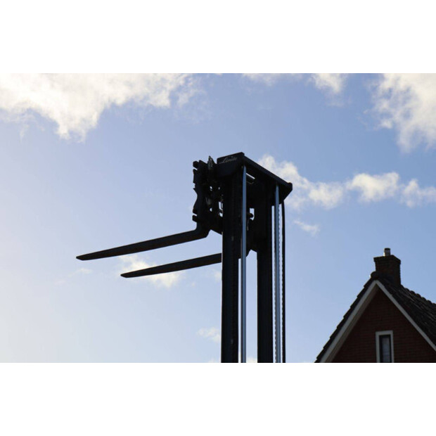 2018 ليندي E18PH-02-43708536