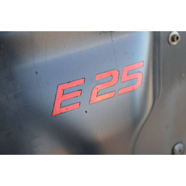 2015 ليندي E25-01-43708571