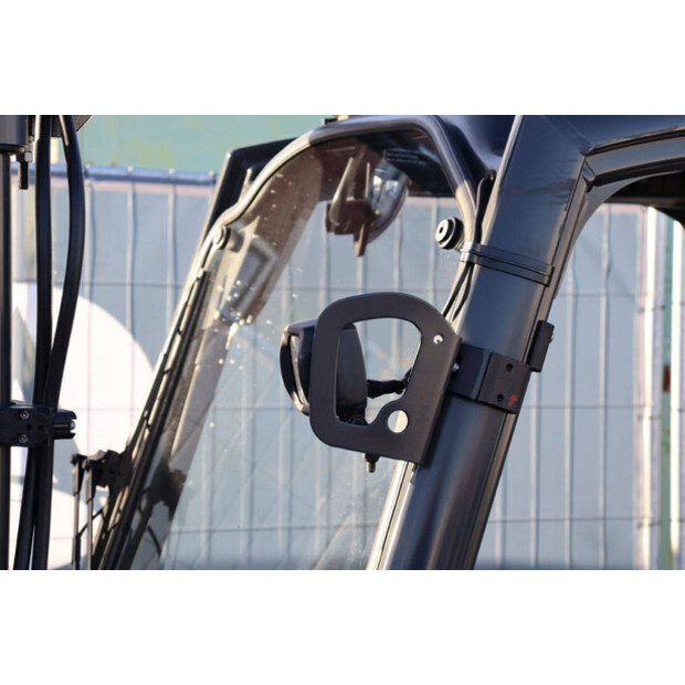 2023 ليندي E16L-02-43708891