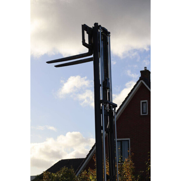 2016 ليندي E18L-02-43709085