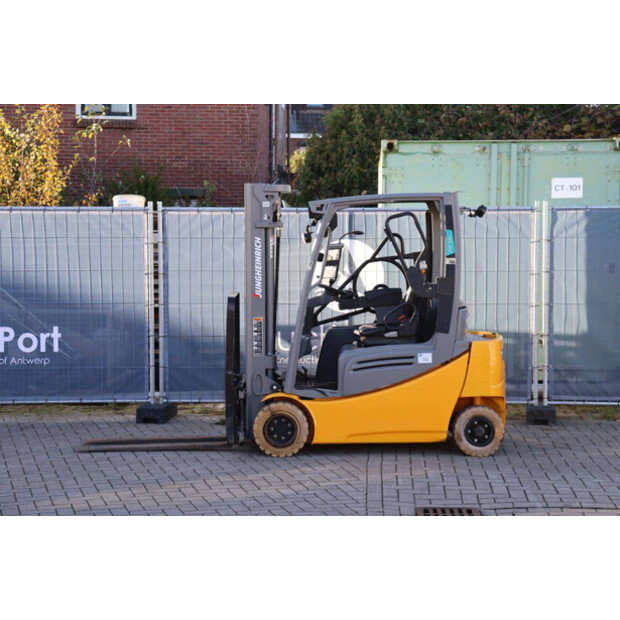 2018 Jungheinrich EFG 320-43709156