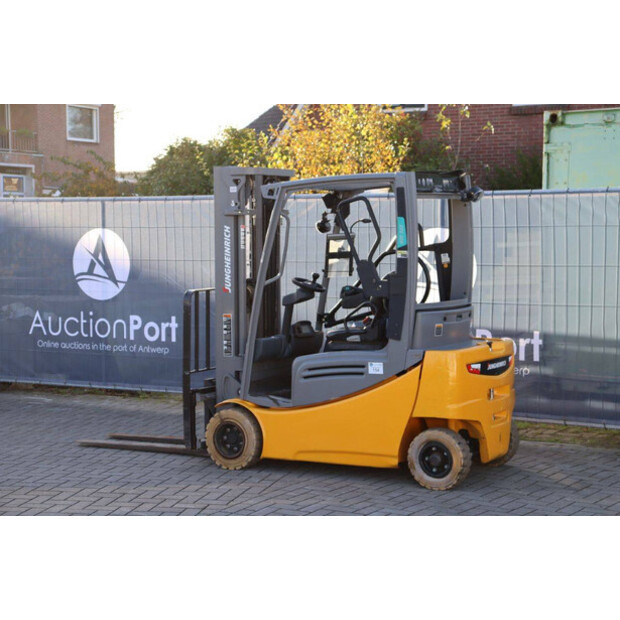 2018 Jungheinrich EFG 320-43709157