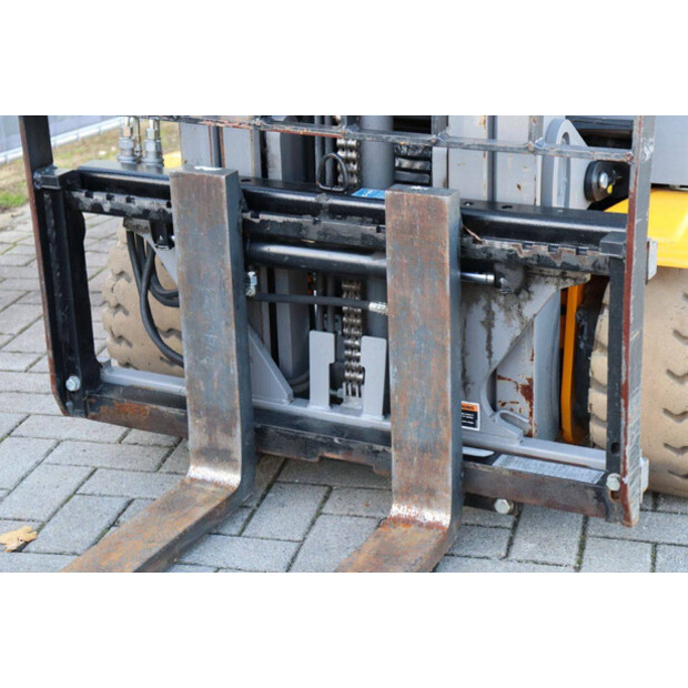 2018 Jungheinrich EFG 320-43709165