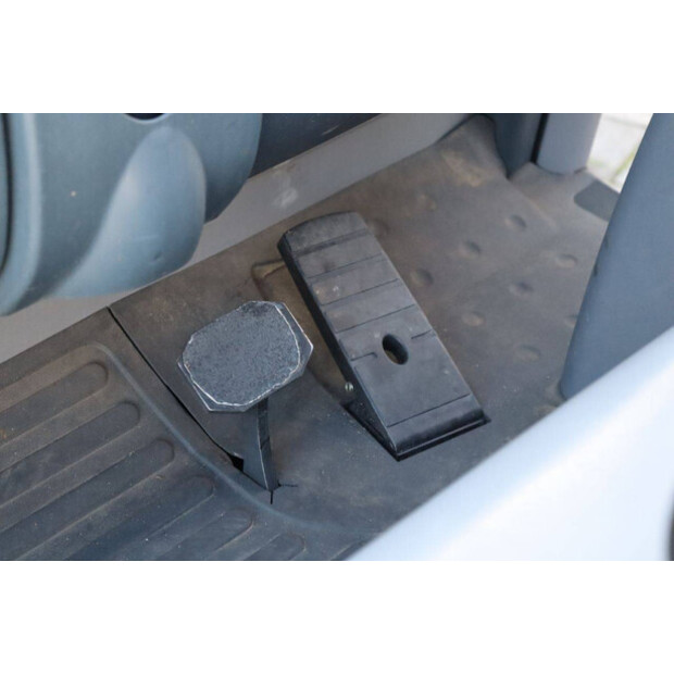 2018 Jungheinrich EFG 320-43709178