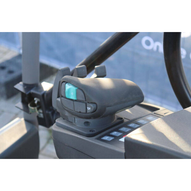 2018 Jungheinrich EFG 320-43709180