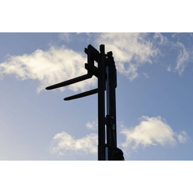 2020 ليندي E35RL-01-43709430