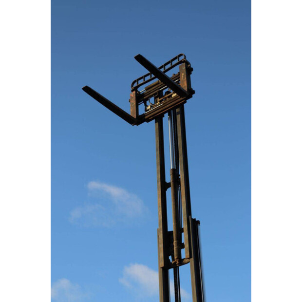 2017 ليندي E30HL-01/600-43709621