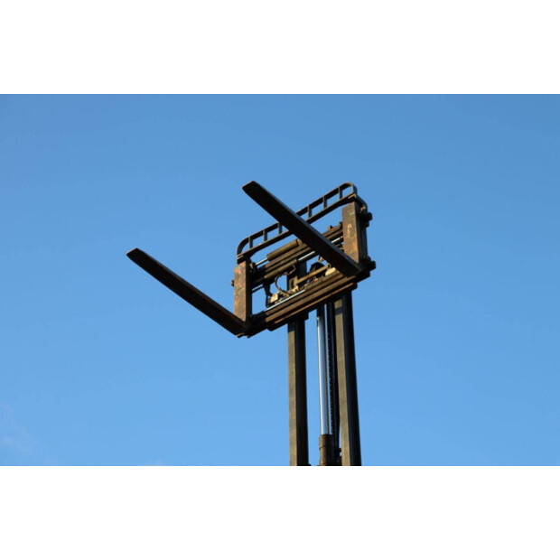 2017 ليندي E30HL-01/600-43709622