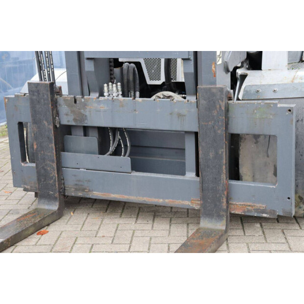 2019 Still RX70-70-43710122