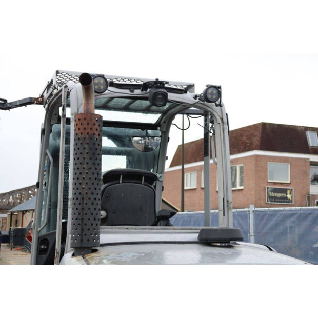 2019 Still RX70-70-43710133